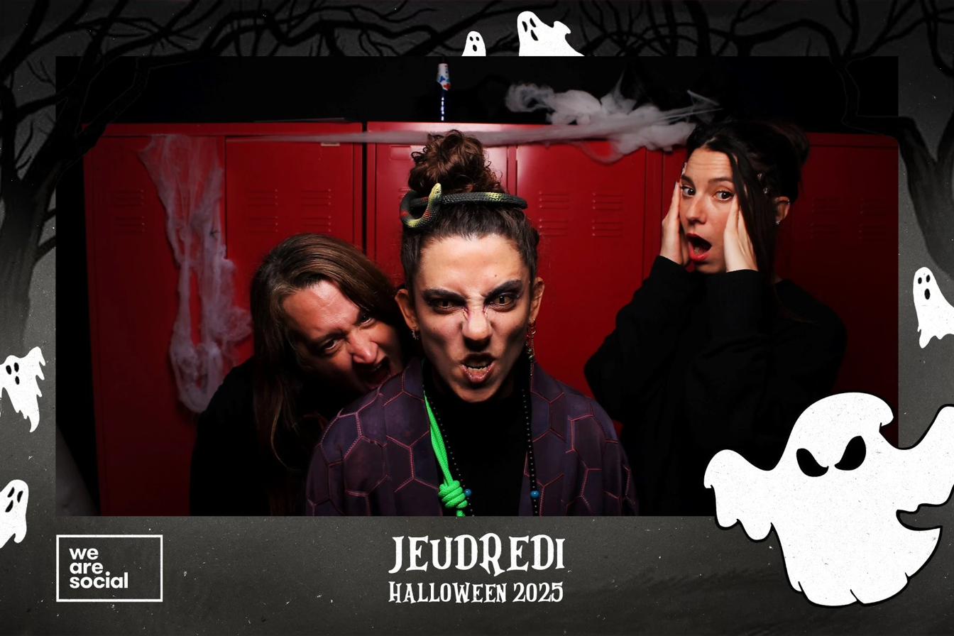 Photobooth Halloween We Are Social 2025
